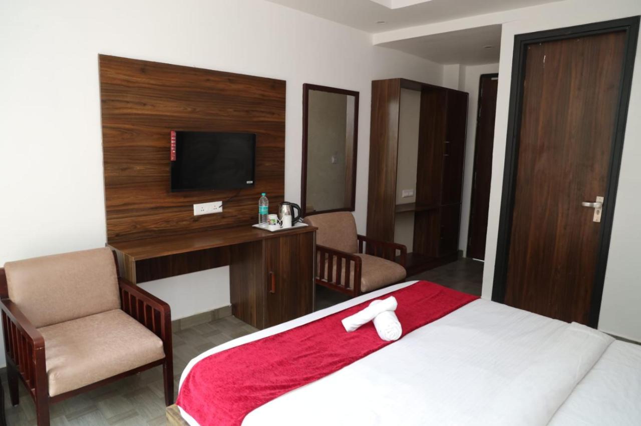 Hotel Cordelia Inn By Devpaga Hotels Pvt Ltd Rishīkesh Dış mekan fotoğraf