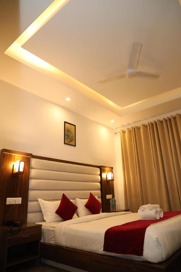 Hotel Cordelia Inn By Devpaga Hotels Pvt Ltd Rishīkesh Dış mekan fotoğraf