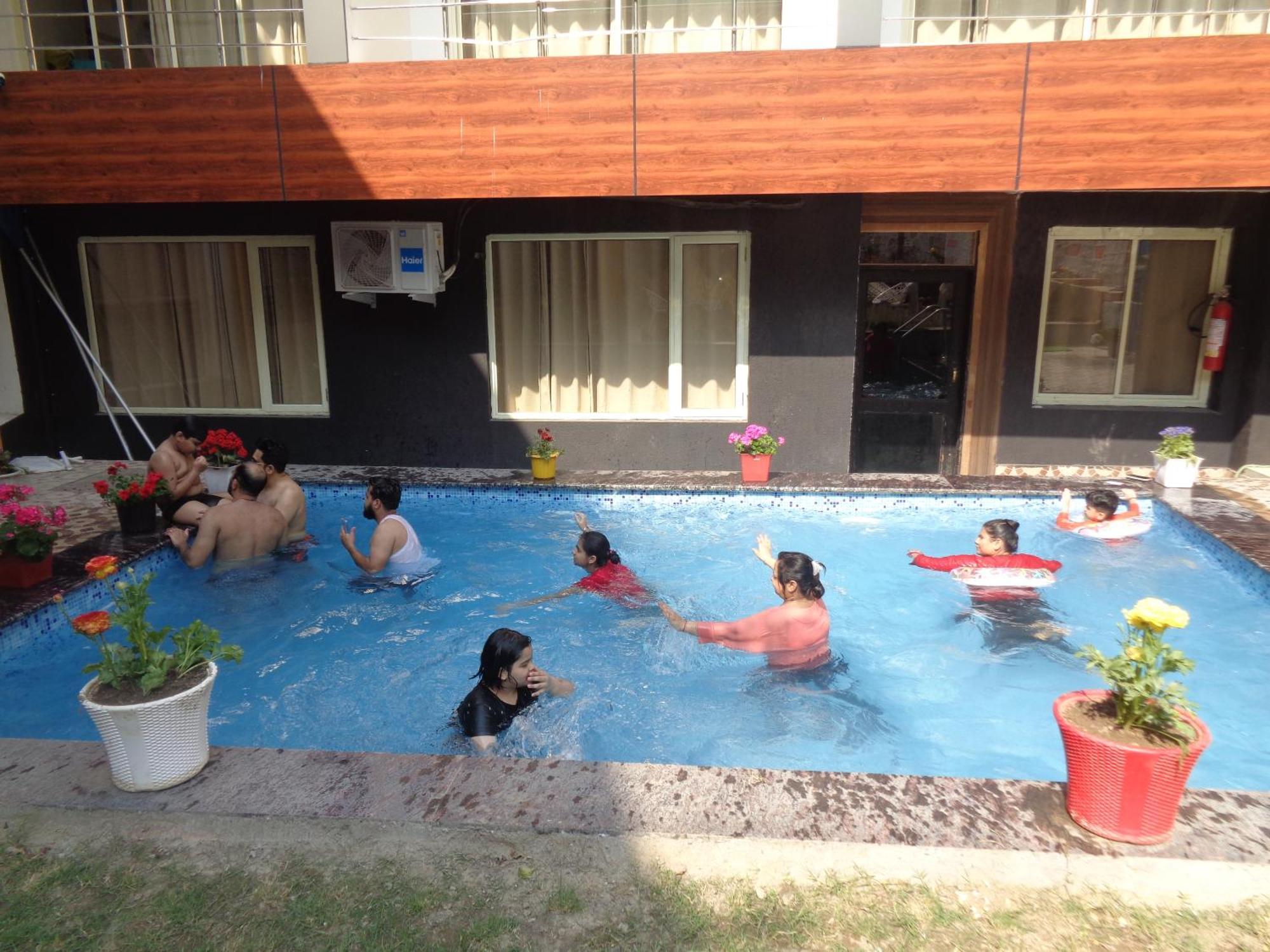 Hotel Cordelia Inn By Devpaga Hotels Pvt Ltd Rishīkesh Dış mekan fotoğraf